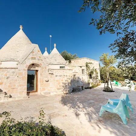 Beautiful Haven With Panoramic Views Over Valley Villa