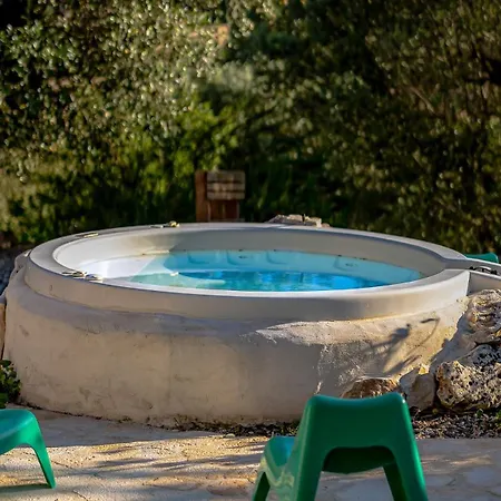 Beautiful Haven With Panoramic Views Over Valley Ostuni