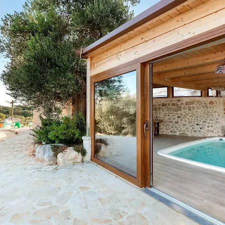 Villa Beautiful Haven With Panoramic Views Over Valley Ostuni