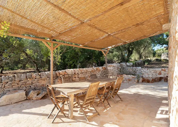 Beautiful Haven With Panoramic Views Over Valley Willa Ostuni